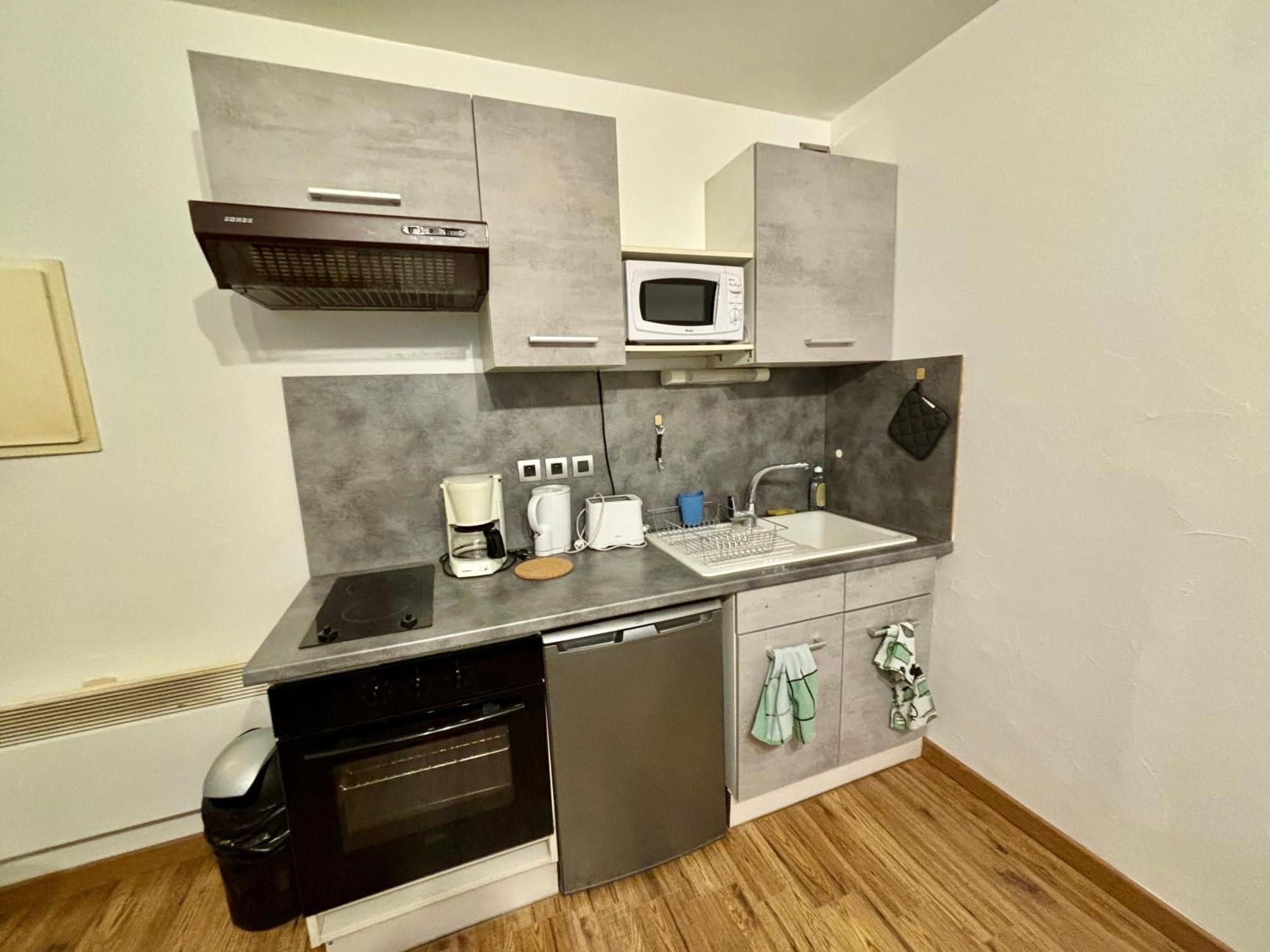 Studio - Baignoire - Pret De Vtt - Lave Linge Le Puy-en-Velay Bagian luar foto